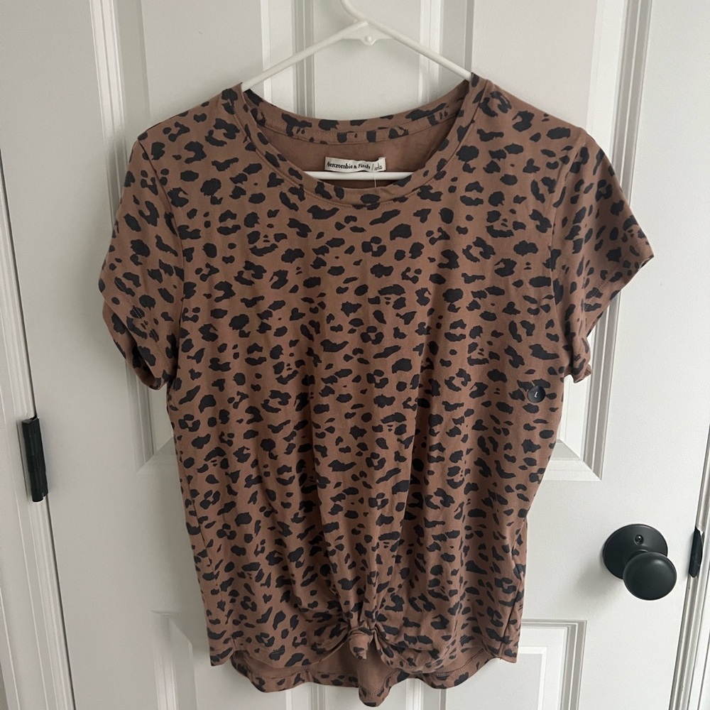 Abercrombie & Fitch tee